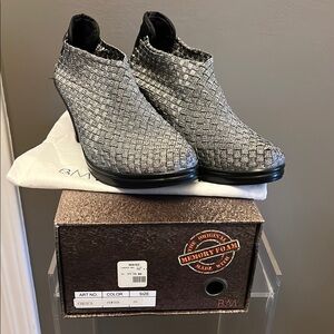 Bernie Mev Women's Silver Ankle Boots size 39 (or U.S. 8.5)
